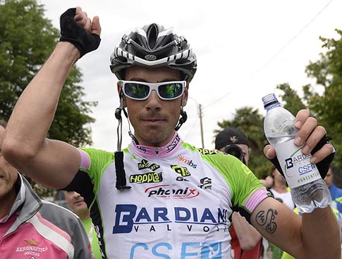 Marco Canola festeggia il successo nella 13a tappa del Giro d'Italia © Photo LaPresse/RCS Sport